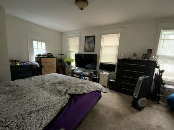 4th image of 465 S River St #2