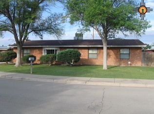 1704 S 17th St, Artesia, NM 88210