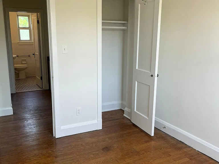 2500 Liberty Pkwy — Photo 19