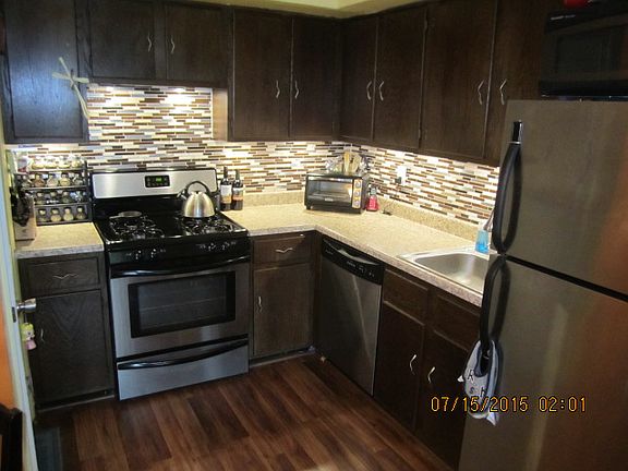 5th image of 62 Wolkoff Ln
