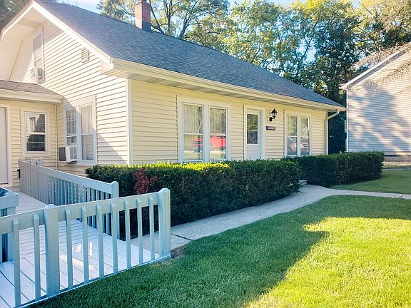 2nd image of 24655 W Highwoods Dr