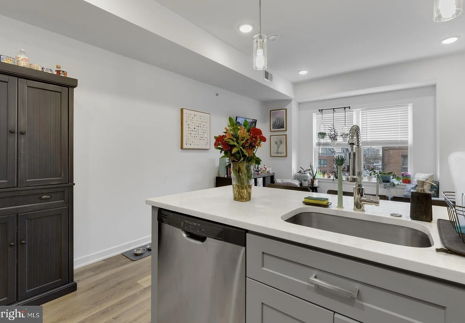 2 bed, $1,795 — Photo 4