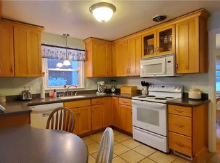 140 Sunset Dr, Rochester, NY 14618