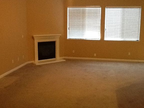 2nd image of 5004 Pier Dr