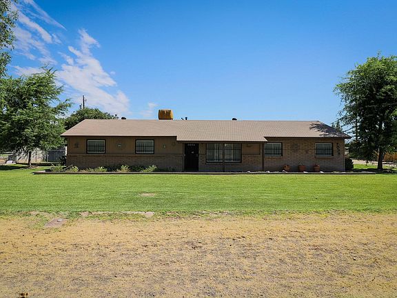 2nd image of 7035 W Country Gables Dr