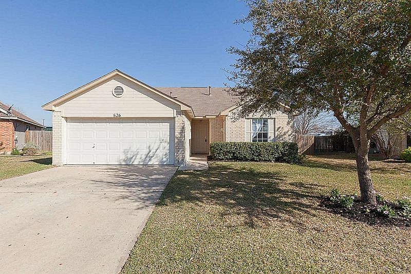 1st image of 526 Meadowside Dr