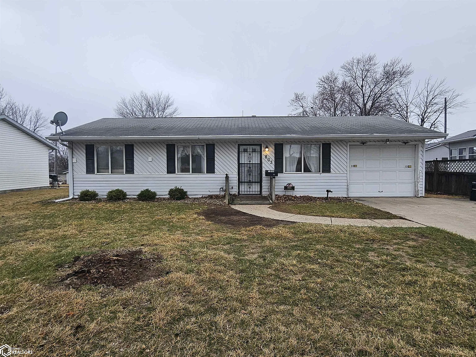 803 S Adams Pl photo 1