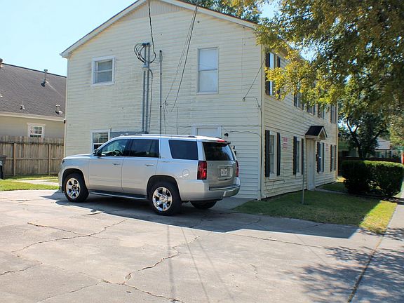 2nd image of 1501 Munger St #4
