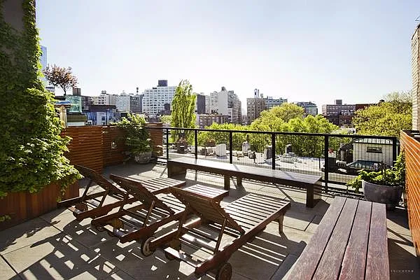 Rented by Triumph Property Group | media 23