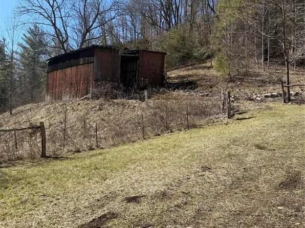 7241 N 226th Hwy, Bakersville, NC 28705