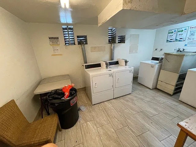 2600 W 8th Street — Photo 12
