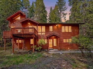 3719 Summit Dr, Mount Shasta, CA 96067