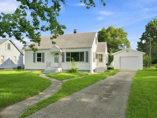 910 Jackson Blvd, Rochester, IN 46975