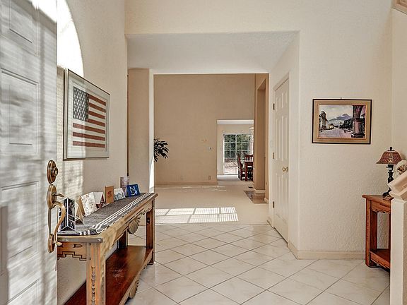 4th image of 6108 Peachtree Pl NE