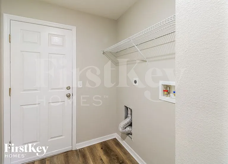 4 Ritchie Pl — Photo 13