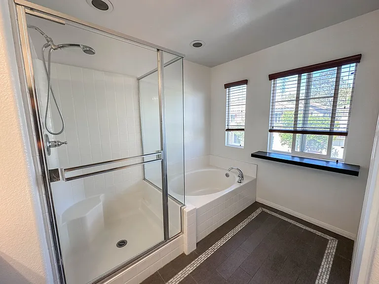 24623 Montevista Cir — Photo 15