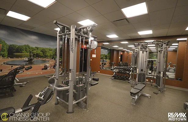 Sold by RE/MAX Midtown | media 8