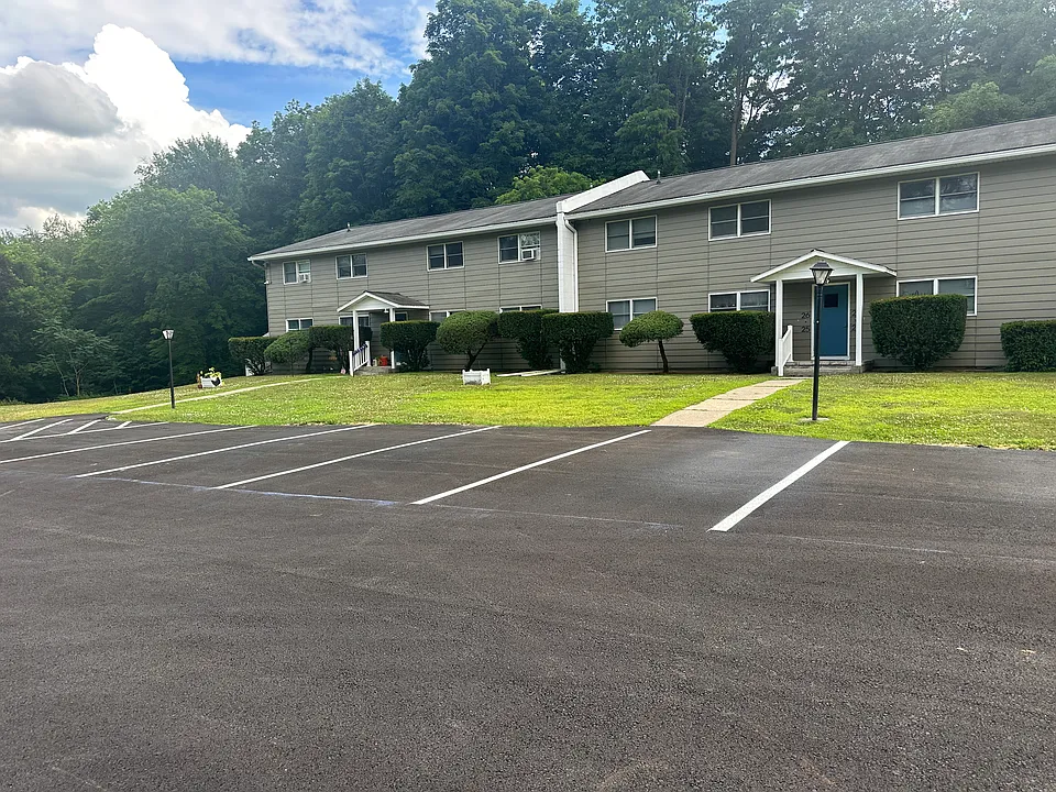 Saugerties Cove View Apartment Homes LLC