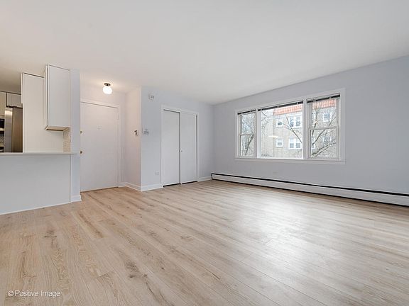 4th image of 1406 W North Shore Ave #2