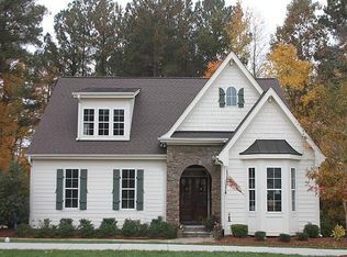 101 Wanderview Ln, Holly Springs, NC 27540