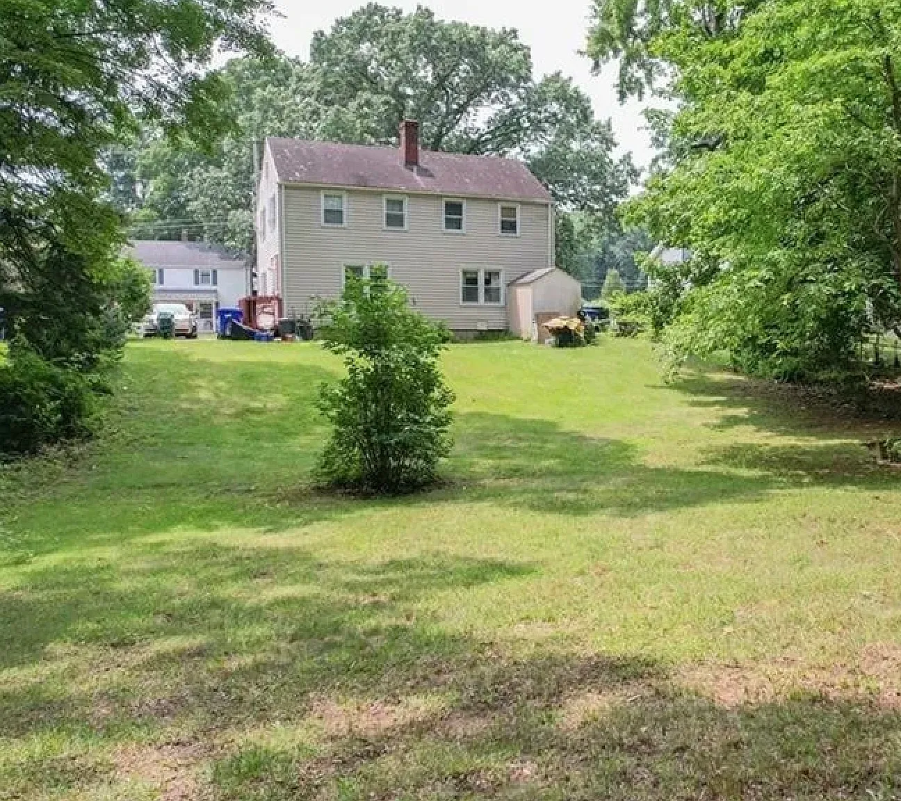 2 bed, 1.0 bath, 1650 sqft, $1,950 — Photo 2