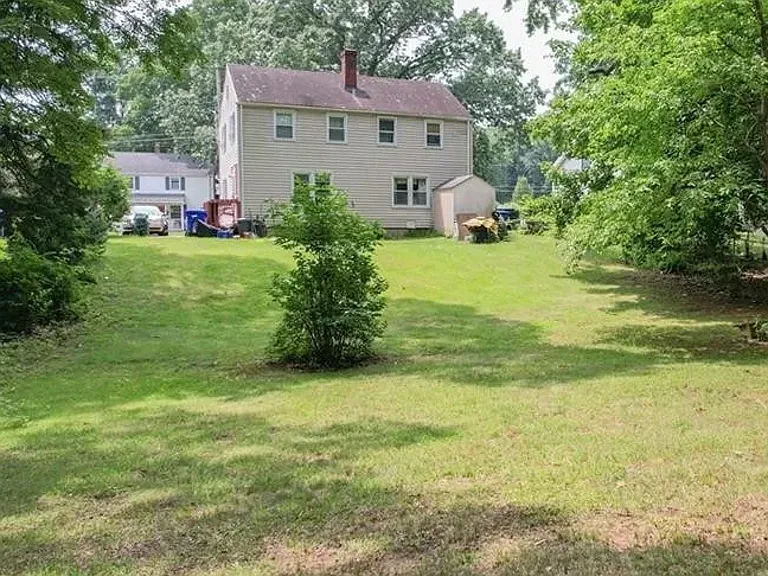 11 Birch Rd — Photo 2