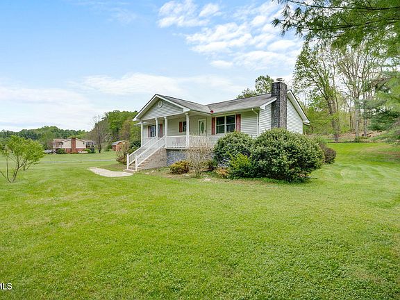 3rd image of 364 Max Jett Rd