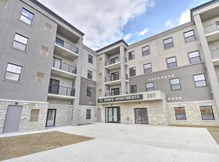 207 Brock St #205, Amherstburg, ON N9V2G9