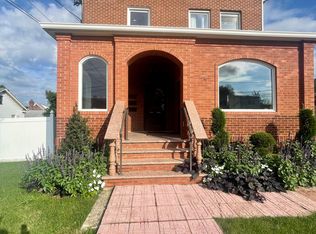 16 Spurr Pl, Nutley, NJ 07110