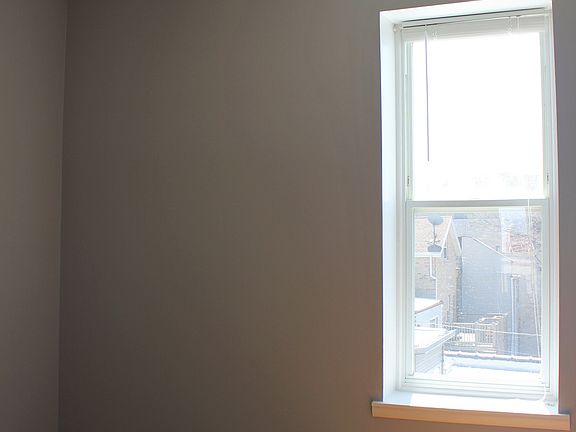5th image of 2758 N Ashland Ave APT 3R
