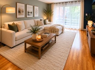 7515 Caldwell Ave, Middle Village, NY 11379
