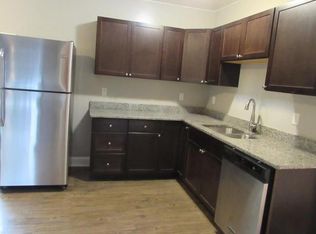 182 Oakland Ave #3, Providence, RI 02908