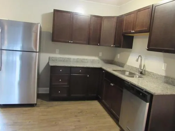 182 Oakland Ave #1F, Providence, RI 02908