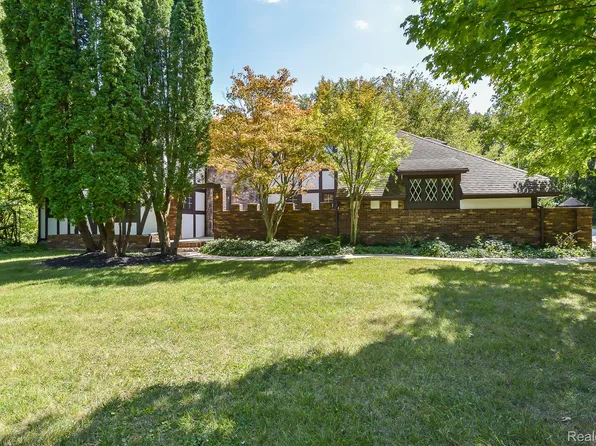 3388 Lutz Dr, Milan, MI 48160
