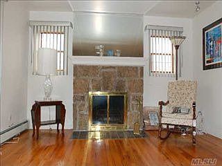 4th image of 35 Pilgrim St