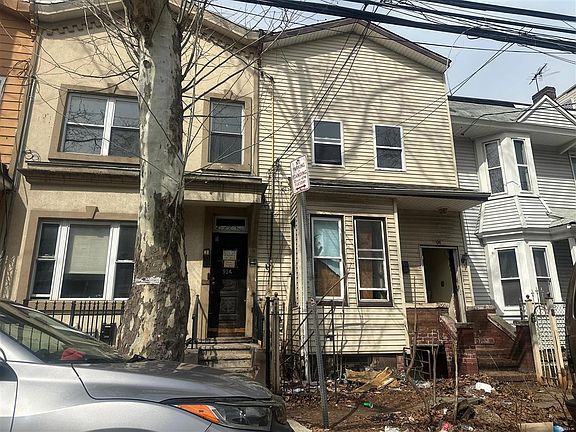 2nd image of 94 Garside St