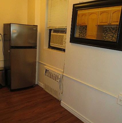 3rd image of 6434 102nd St APT 1Y