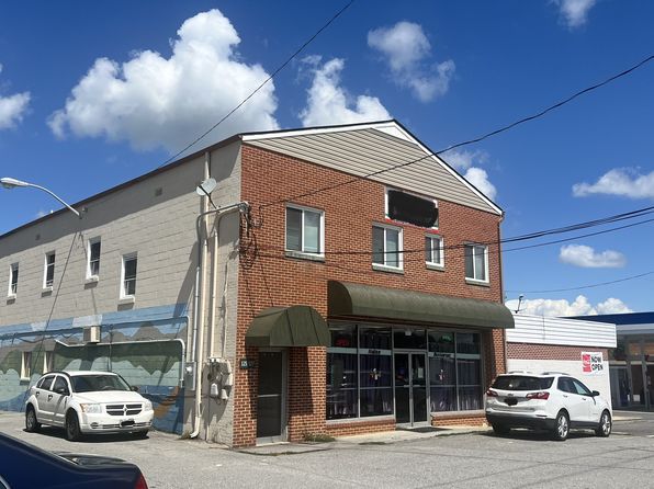 125 Broad St #3