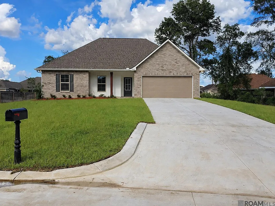 23668 Sweetbriar Ct
