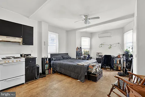 129 W Susquehanna Ave Photo 1
