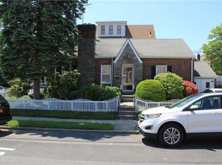 2401 Seymour Ave, Bronx, NY 10469