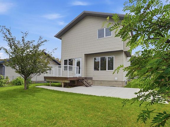 3rd image of 1702 S Riverside Dr NW