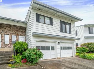14960 NE Rose Pkwy #35-B, Portland, OR