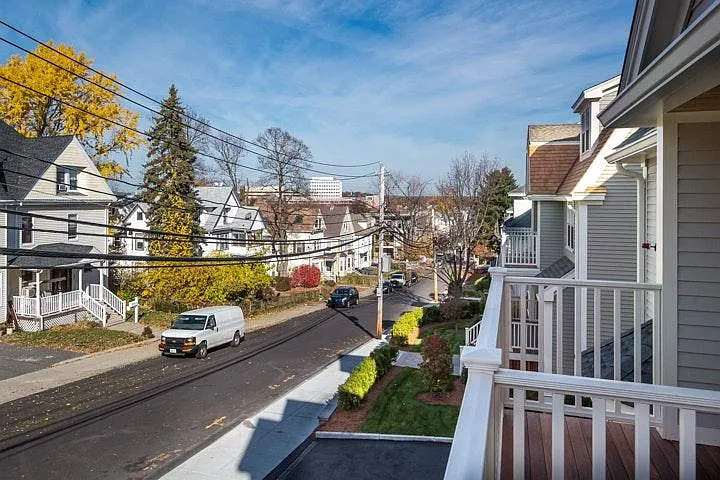 45 Murdock St #B — Photo 2