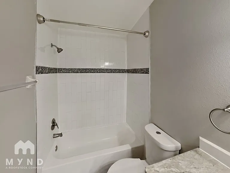 8131 Canterbury Lake Blvd — Photo 24