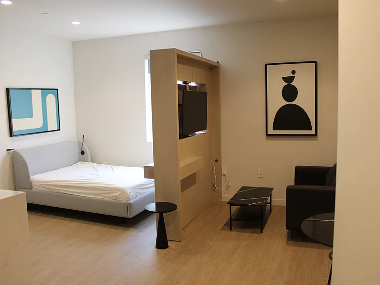 Beloit West Co-Living — Photo 27