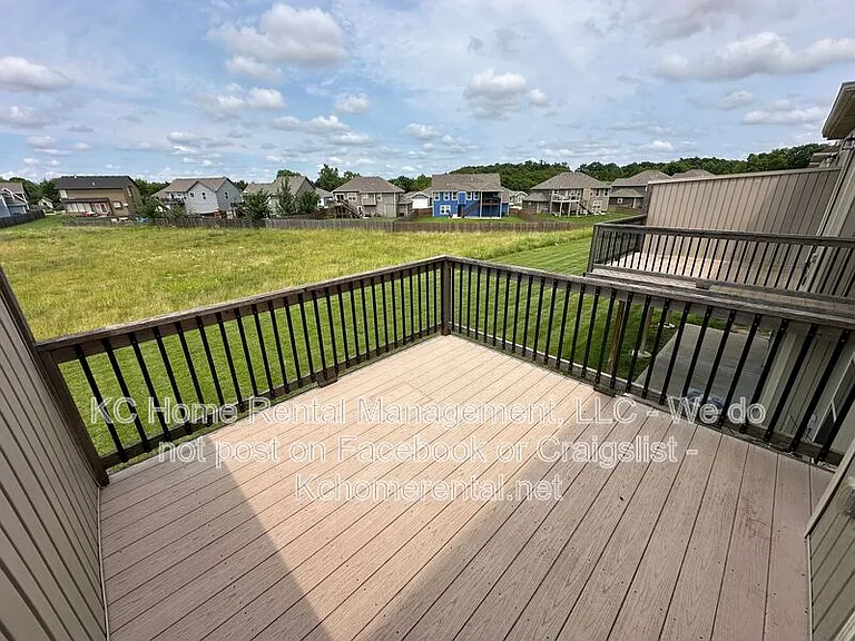 10540 Kane Dr — Photo 27