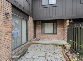 37313 Clubhouse Dr, Sterling Heights, MI 48312