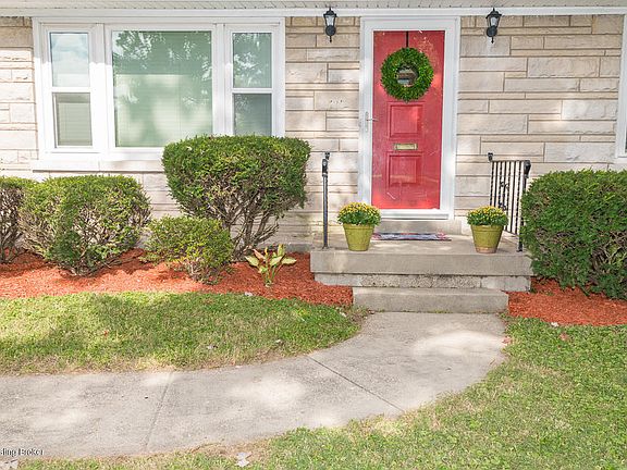4th image of 2531 Meadow Dr