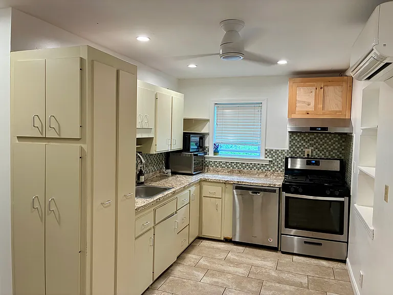 12 Oakland Rd #A — Photo 9